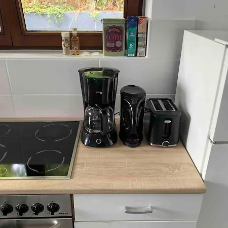 Apartment Bezauberndes Gaestehaus Im Gruenen Mit Terrasse