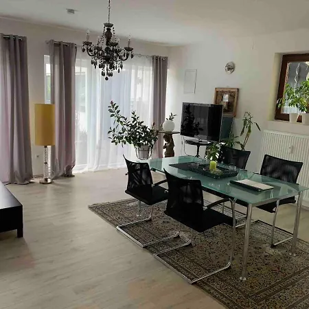 Bezauberndes Gaestehaus Im Gruenen Mit Terrasse Apartment *