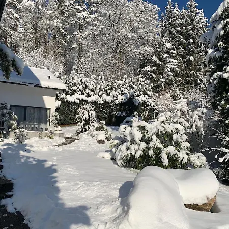 Bezauberndes Gaestehaus Im Gruenen Mit Terrasse Apartment *