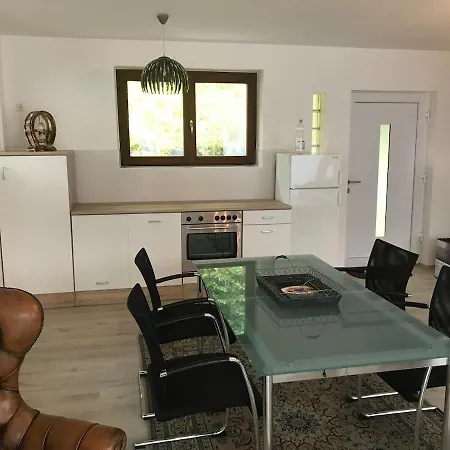 Bezauberndes Gaestehaus Im Gruenen Mit Terrasse Apartment Bad Wildbad