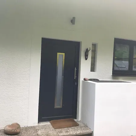 Bezauberndes Gaestehaus Im Gruenen Mit Terrasse